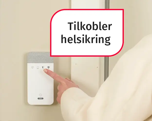 Dame forlater bolig og aktiverer alarm Dame forlater bolig og aktiverer alarm