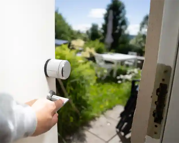 enkel installasjon av elektronisk dørlås enkel installasjon av elektronisk dørlås